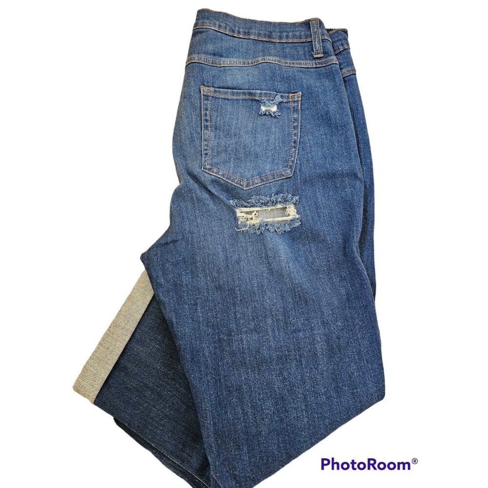 Aphrodite Distressed Cropped Jeans 3XL